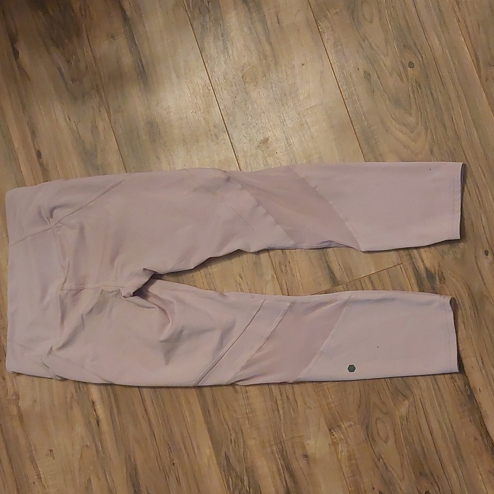 Under Armour Heatgear Light Lilac Purple Crop Activewear Workout Leggings Sz Sm - Picture 2 of 16